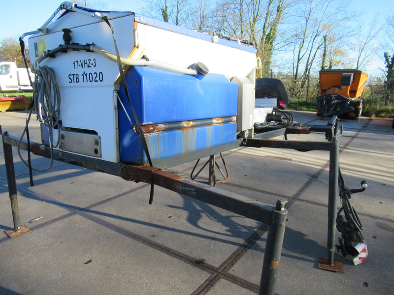 NIDO STRATOS B08-24 PALN Rotopower 0,8m3 + 350L Salzstreuer Saltspreader Zoutstrooier - Espalhador de areia/ Sal: foto 5 NIDO STRATOS B08-24 PALN Rotopower 0,8m3 + 350L Salzstreuer Saltspreader Zoutstrooier - Espalhador de areia/ Sal: foto 5