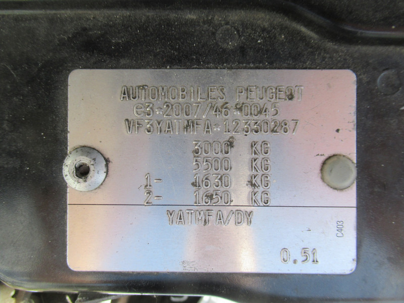 Furgão compacto, Carrinha cabine dupla Peugeot Boxer 330 2.2 HDI 96KW L1H P+ DOKA Dubbelcabine AIRCO: foto 15 Furgão compacto, Carrinha cabine dupla Peugeot Boxer 330 2.2 HDI 96KW L1H P+ DOKA Dubbelcabine AIRCO: foto 15