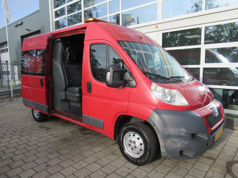 Peugeot Boxer 330 2.2 HDI 96KW L2H2 Dubbelcabine P+ DOKA - Furgão compacto, Carrinha cabine dupla: foto 5 Peugeot Boxer 330 2.2 HDI 96KW L2H2 Dubbelcabine P+ DOKA - Furgão compacto, Carrinha cabine dupla: foto 5