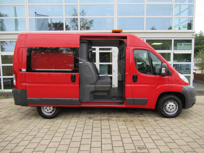 Peugeot Boxer 330 2.2 HDI L2H2 P+ DOKA Dubbelcabine - Furgão compacto, Carrinha cabine dupla: foto 5 Peugeot Boxer 330 2.2 HDI L2H2 P+ DOKA Dubbelcabine - Furgão compacto, Carrinha cabine dupla: foto 5
