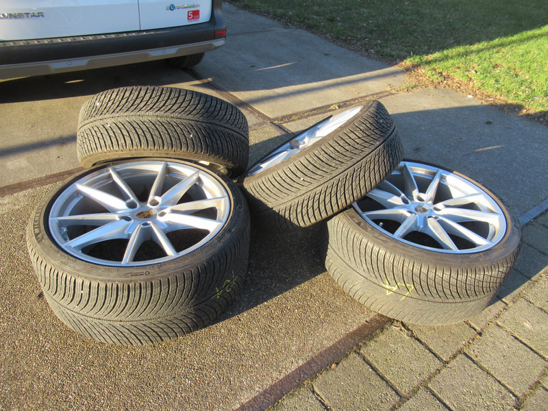 Porsche 911 992 20-/21 Carrera S Winterbanden Set Wielen - Roda completa para Automóvel: foto 3 Porsche 911 992 20-/21 Carrera S Winterbanden Set Wielen - Roda completa para Automóvel: foto 3