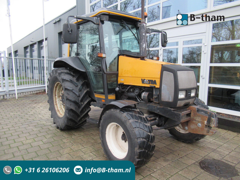 Valtra 700 4x2 VALMET - Trator: foto 1 Valtra 700 4x2 VALMET - Trator: foto 1