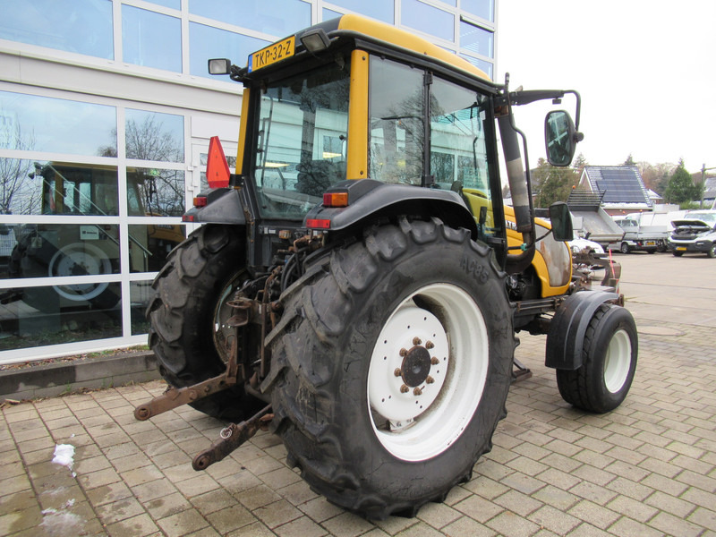 Valtra A75 4x2 + Fronthef VALMET - Trator: foto 5 Valtra A75 4x2 + Fronthef VALMET - Trator: foto 5