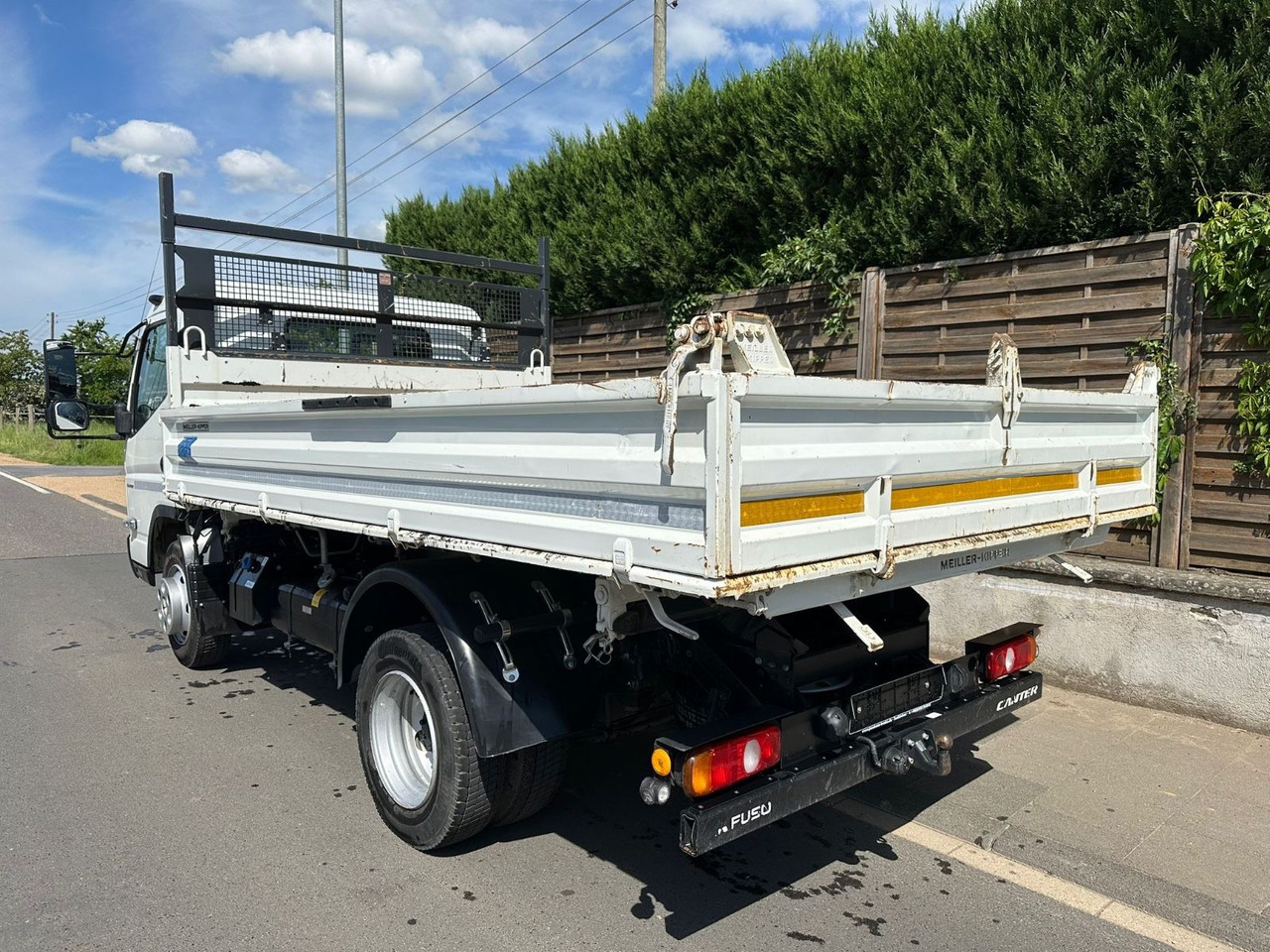 FUSO Canter 7C18/Meiller 3-S-K*Top-Deal!* - Carrinha basculante: foto 5 FUSO Canter 7C18/Meiller 3-S-K*Top-Deal!* - Carrinha basculante: foto 5