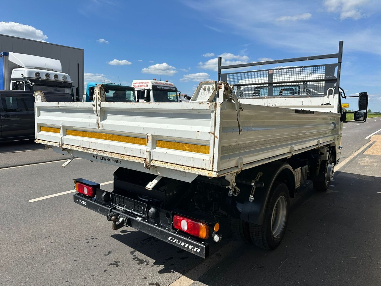 FUSO Canter 7C18/Meiller 3-S-K*Top-Deal!* - Carrinha basculante: foto 4 FUSO Canter 7C18/Meiller 3-S-K*Top-Deal!* - Carrinha basculante: foto 4