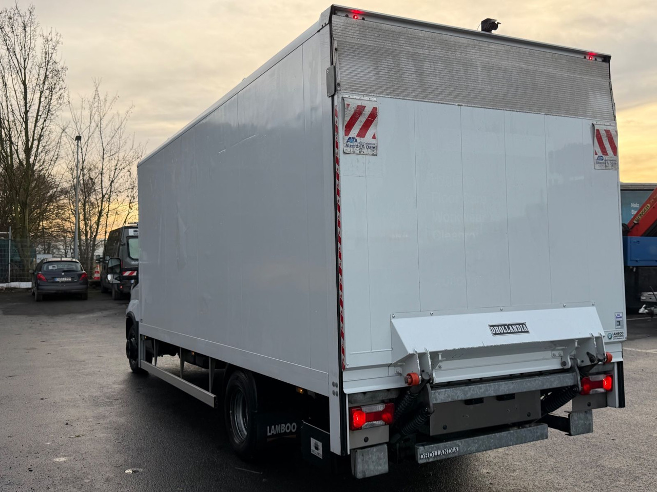 Iveco 70C18 HiMatic, Klima, Luftfederung, Lbw 5x units - Carrinha de contentor: foto 4 Iveco 70C18 HiMatic, Klima, Luftfederung, Lbw 5x units - Carrinha de contentor: foto 4