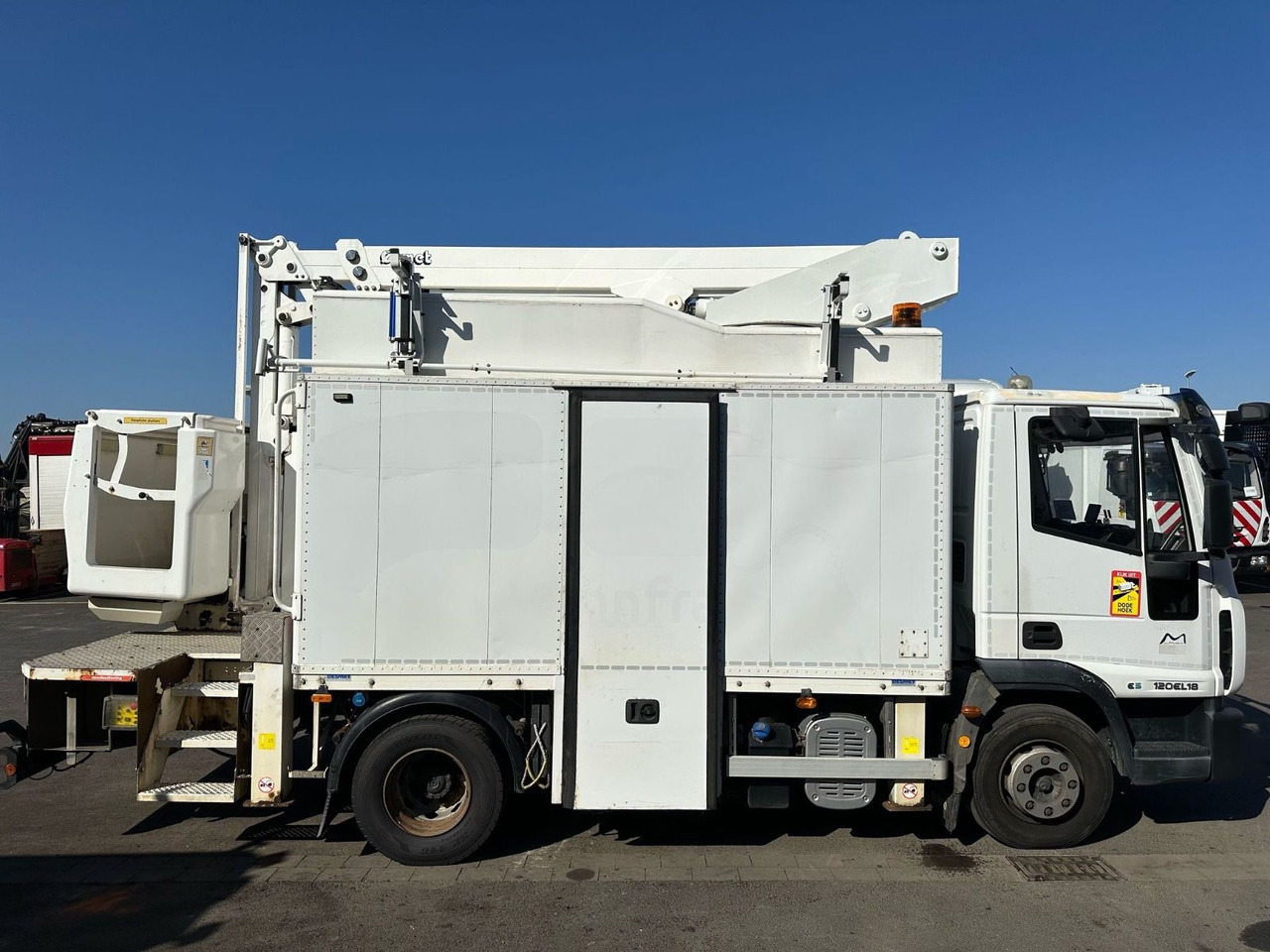 Iveco EuroCargo 120E18 + COMET 151TAL*Steiger - Caminhão com plataforma aérea: foto 2 Iveco EuroCargo 120E18 + COMET 151TAL*Steiger - Caminhão com plataforma aérea: foto 2