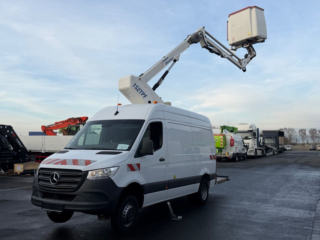 Mercedes-Benz Sprinter 516 CDI 15m/2-Punkt/Tüv neu/265kg - Caminhão com plataforma aérea: foto 2 Mercedes-Benz Sprinter 516 CDI 15m/2-Punkt/Tüv neu/265kg - Caminhão com plataforma aérea: foto 2