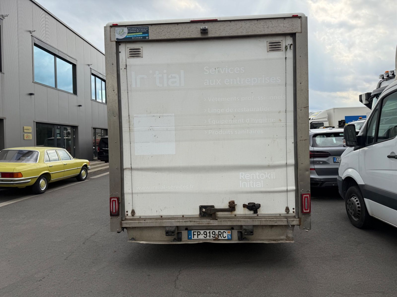 Renault Master III Koffer/Hebebühne/Klima/Kamera - Carrinha de contentor: foto 4 Renault Master III Koffer/Hebebühne/Klima/Kamera - Carrinha de contentor: foto 4