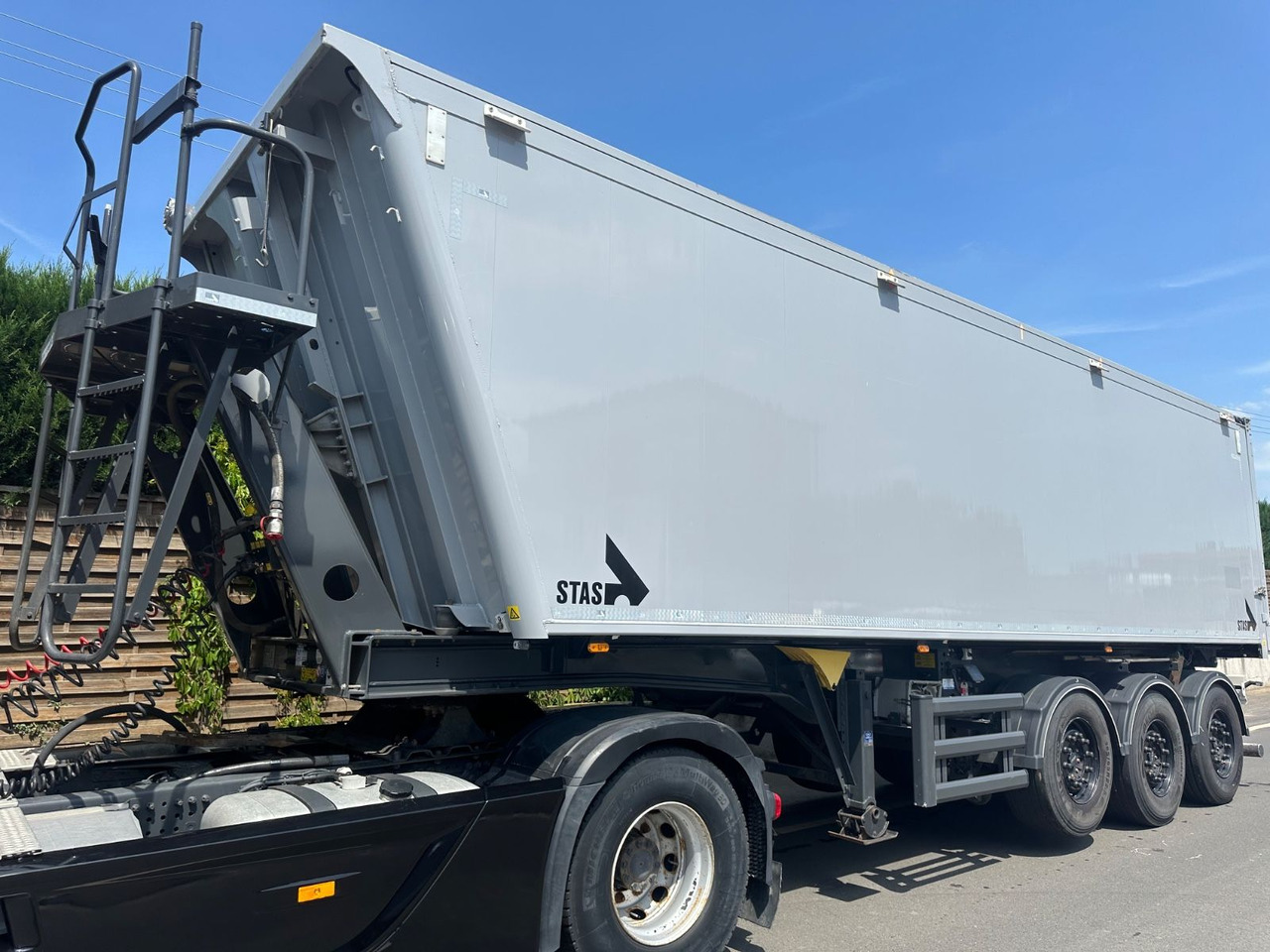 Stas S300CX/AgroSTAR/49m³/2x Lift/ Alu - Semi-reboque basculante: foto 2 Stas S300CX/AgroSTAR/49m³/2x Lift/ Alu - Semi-reboque basculante: foto 2