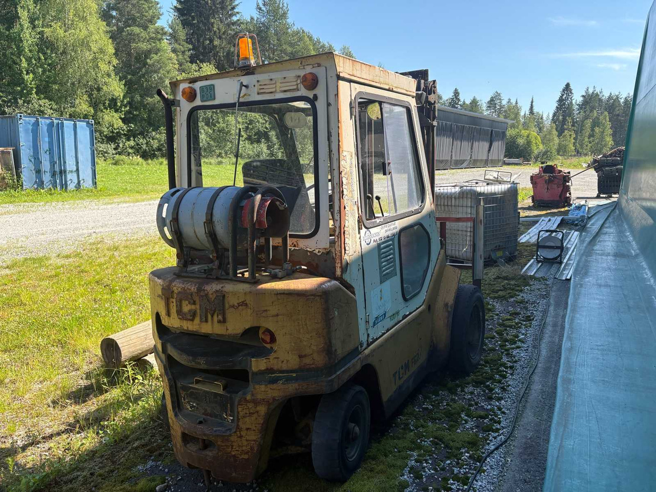 Gas forklift TCM F G25N4 for refurbishment/spare parts - Empilhador a gás: foto 3 Gas forklift TCM F G25N4 for refurbishment/spare parts - Empilhador a gás: foto 3