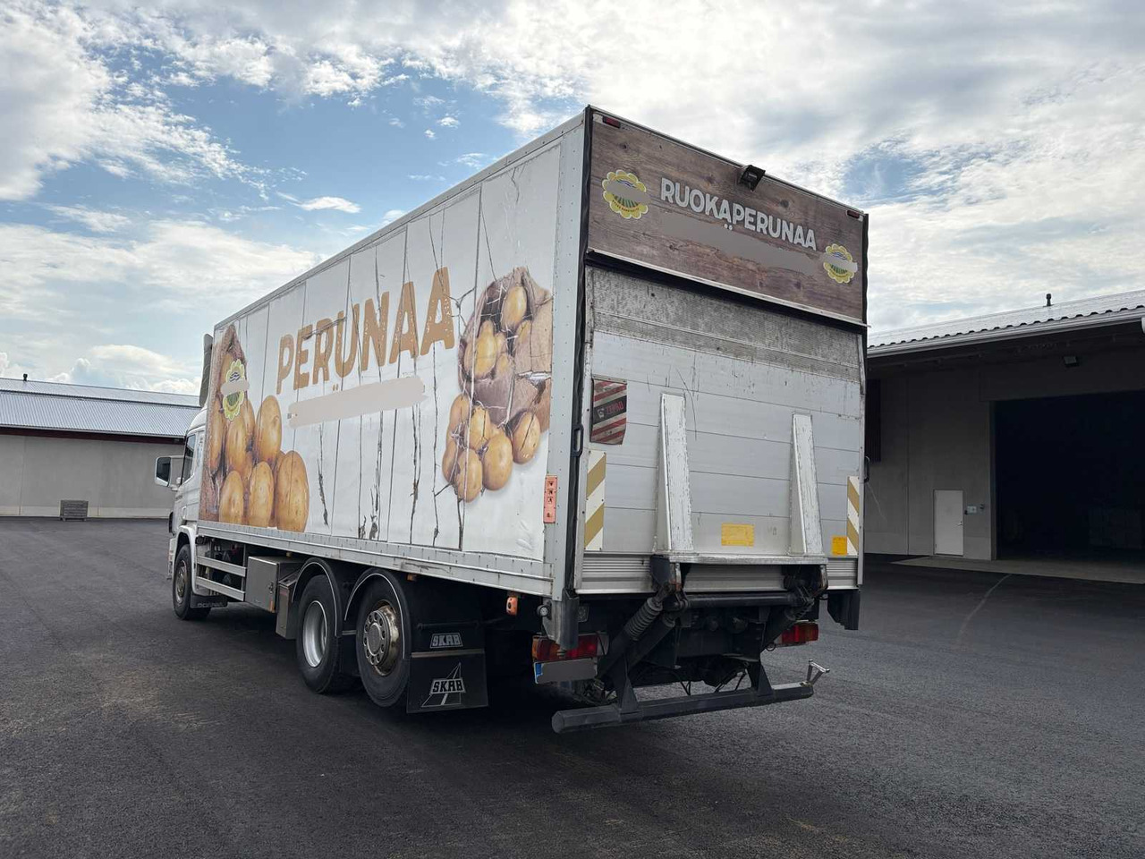 Locação financeira de  SCANIA 114L truck SCANIA 114L truck: foto 7