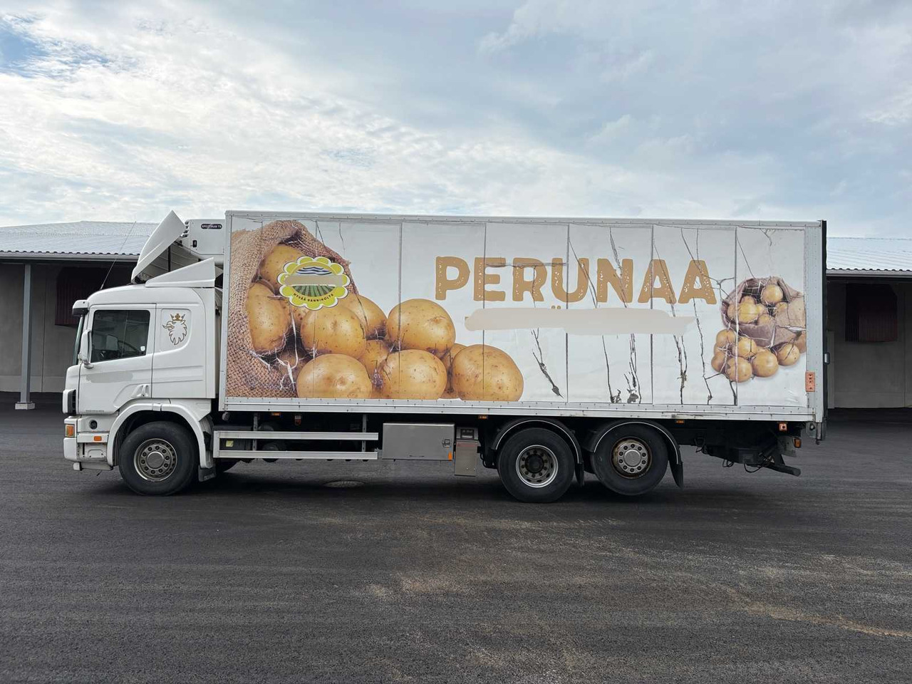 Locação financeira de  SCANIA 114L truck SCANIA 114L truck: foto 8