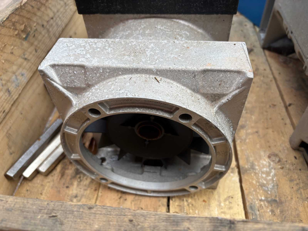 Welding generator Sincro EW 220 DC - Equipamento para soldagem: foto 3 Welding generator Sincro EW 220 DC - Equipamento para soldagem: foto 3
