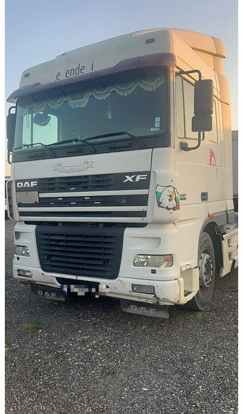 DAF 95.480 XF95.480 AUTOMATIC - Tractor de terminal: foto 3 DAF 95.480 XF95.480 AUTOMATIC - Tractor de terminal: foto 3