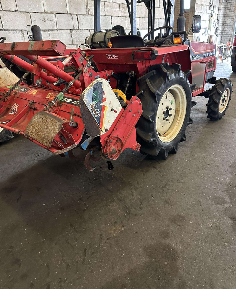 Trator Yanmar F20: foto 7
