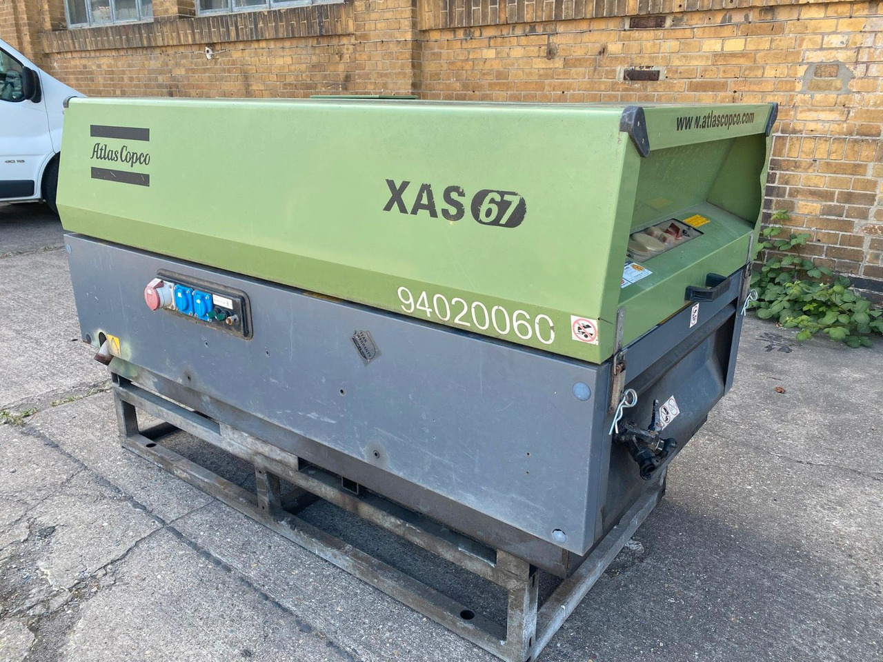 Atlas Copco Air Kompressor XAS67 G6,5 - Compressor de ar: foto 1 Atlas Copco Air Kompressor XAS67 G6,5 - Compressor de ar: foto 1