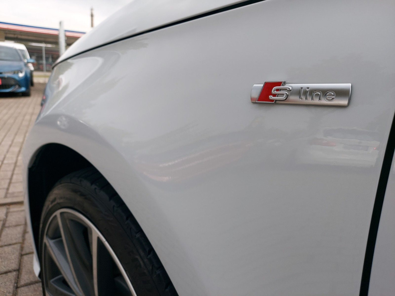 Audi A1 Sportback sport S-Line Pano Bose Xenon DAB - Sedan: foto 5 Audi A1 Sportback sport S-Line Pano Bose Xenon DAB - Sedan: foto 5