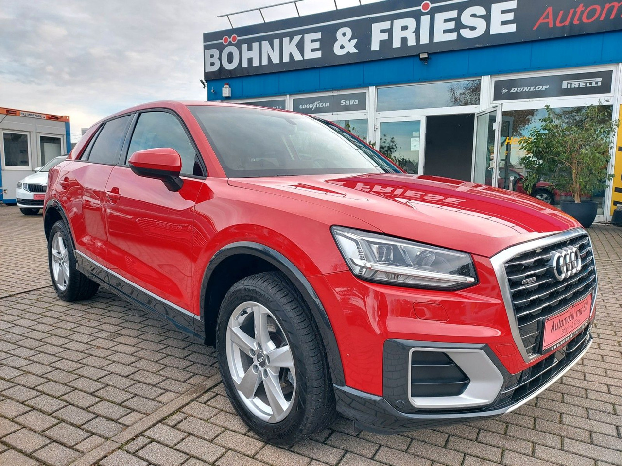 Audi Q2 40 TFSI quattro sport LED Leder Kamera AHK - SUV: foto 1 Audi Q2 40 TFSI quattro sport LED Leder Kamera AHK - SUV: foto 1
