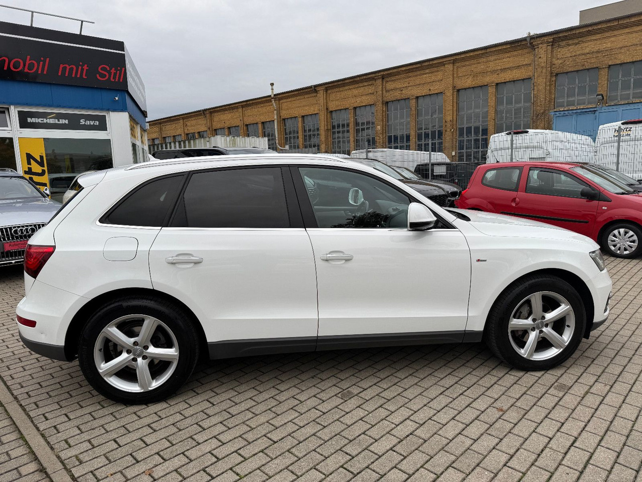 Audi Q5 2.0 TDI CLEAN DIESEL S -LINE XENON LED ACC - SUV: foto 5 Audi Q5 2.0 TDI CLEAN DIESEL S -LINE XENON LED ACC - SUV: foto 5