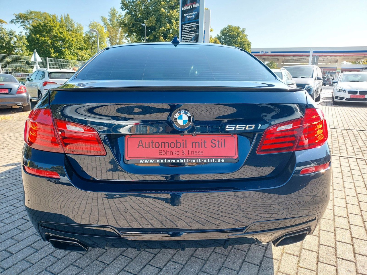 BMW 550i Limousine Autom. M-Sport HUD Glasdach H&K - Sedan: foto 5 BMW 550i Limousine Autom. M-Sport HUD Glasdach H&K - Sedan: foto 5
