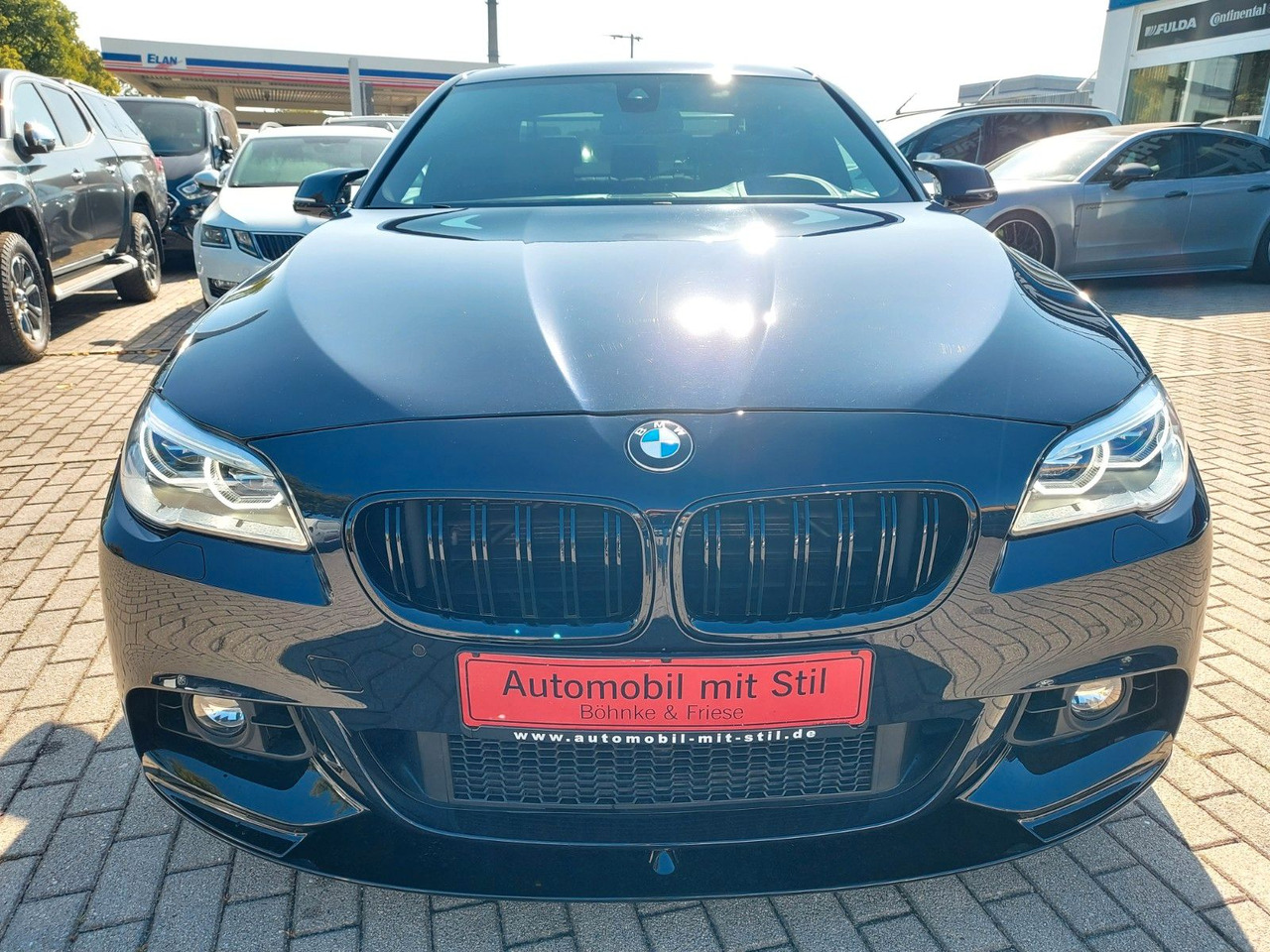 BMW 550i Limousine Autom. M-Sport HUD Glasdach H&K - Sedan: foto 2 BMW 550i Limousine Autom. M-Sport HUD Glasdach H&K - Sedan: foto 2