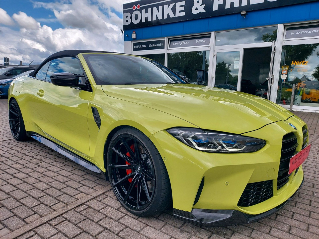 BMW M4 Cabrio G83 xDrive Competition M-Sport H&K - Automóvel: foto 3 BMW M4 Cabrio G83 xDrive Competition M-Sport H&K - Automóvel: foto 3