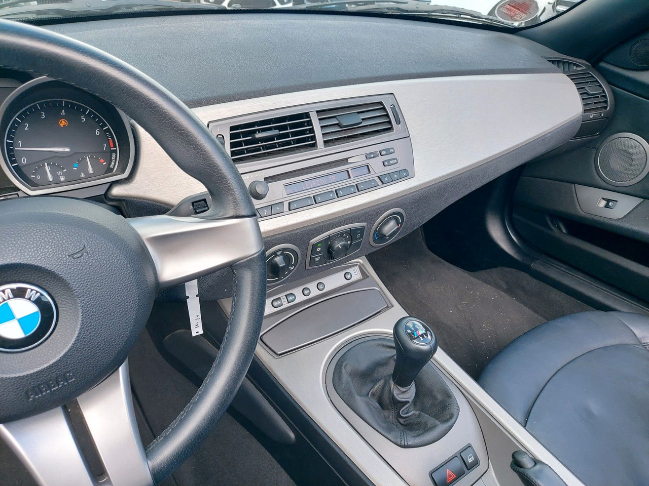 Automóvel BMW Z4 2.2i Roadster Cabrio M-Sport Klima Sitzheiz: foto 17