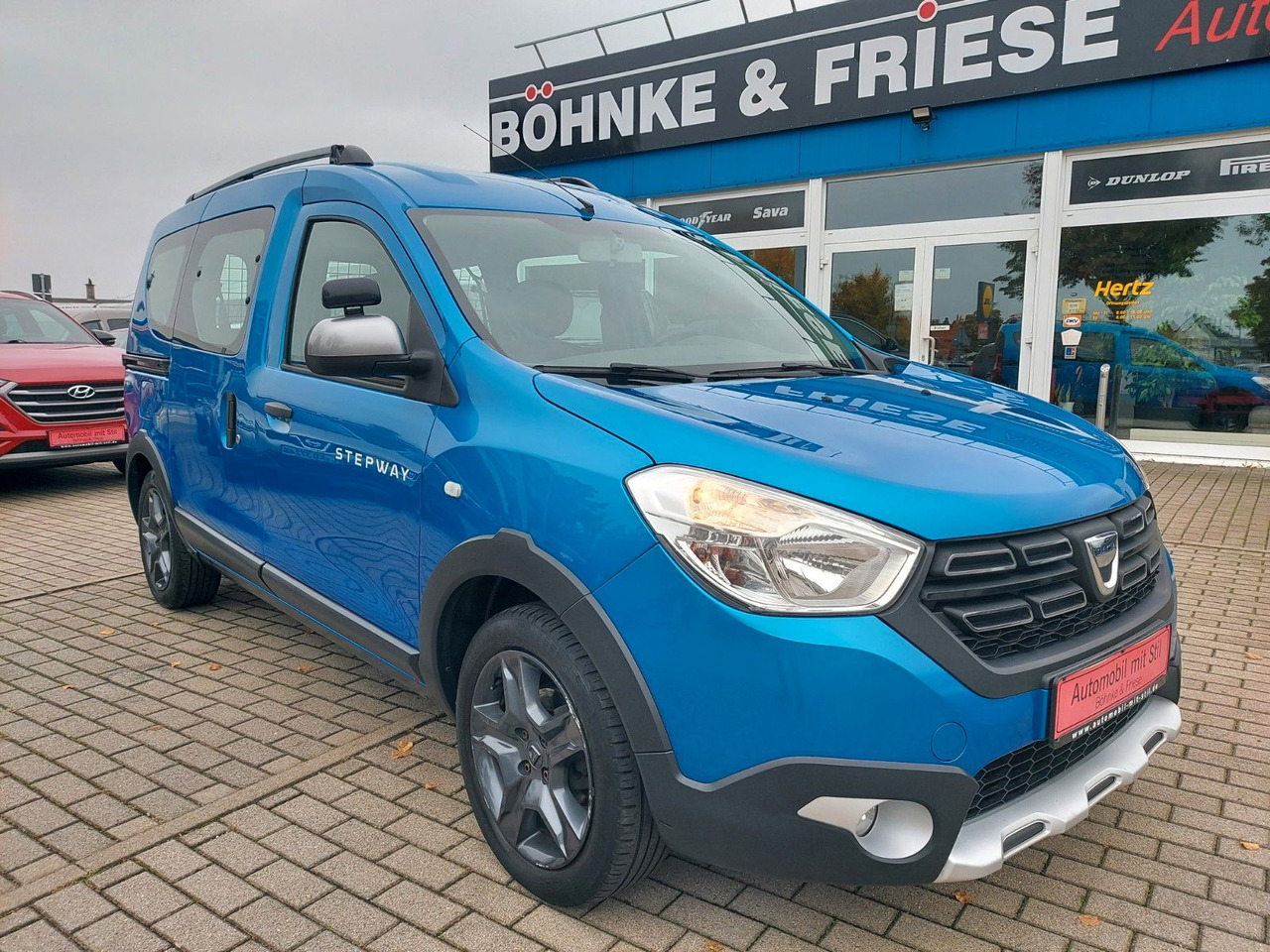 Dacia Dokker Stepway Celebration NAVI PDC AHK - Carrinha: foto 2 Dacia Dokker Stepway Celebration NAVI PDC AHK - Carrinha: foto 2