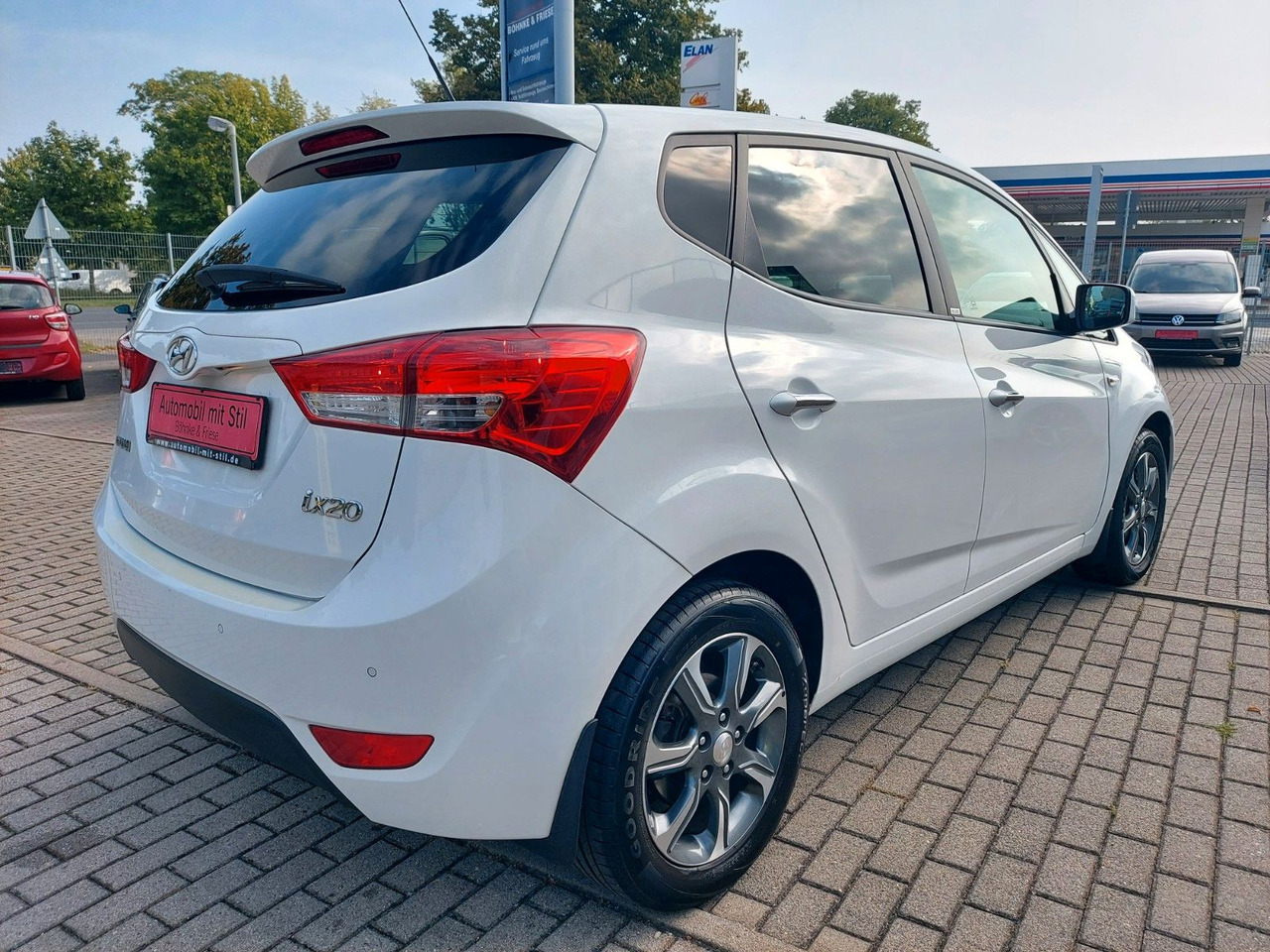 Hyundai ix20 Passion Automatik Klima PDC AHK - Automóvel: foto 5 Hyundai ix20 Passion Automatik Klima PDC AHK - Automóvel: foto 5