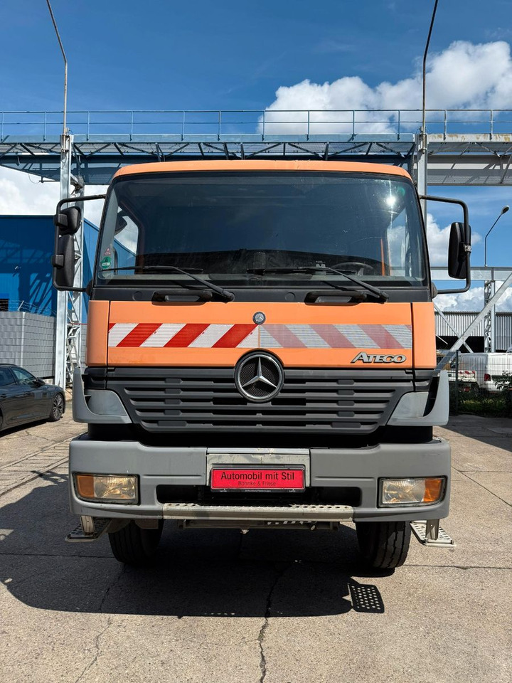Mercedes-Benz ATEGO 1828 4X4 MEILER + HIAB KRAN 144 FS-3 - Camião basculante, Camião grua: foto 4 Mercedes-Benz ATEGO 1828 4X4 MEILER + HIAB KRAN 144 FS-3 - Camião basculante, Camião grua: foto 4