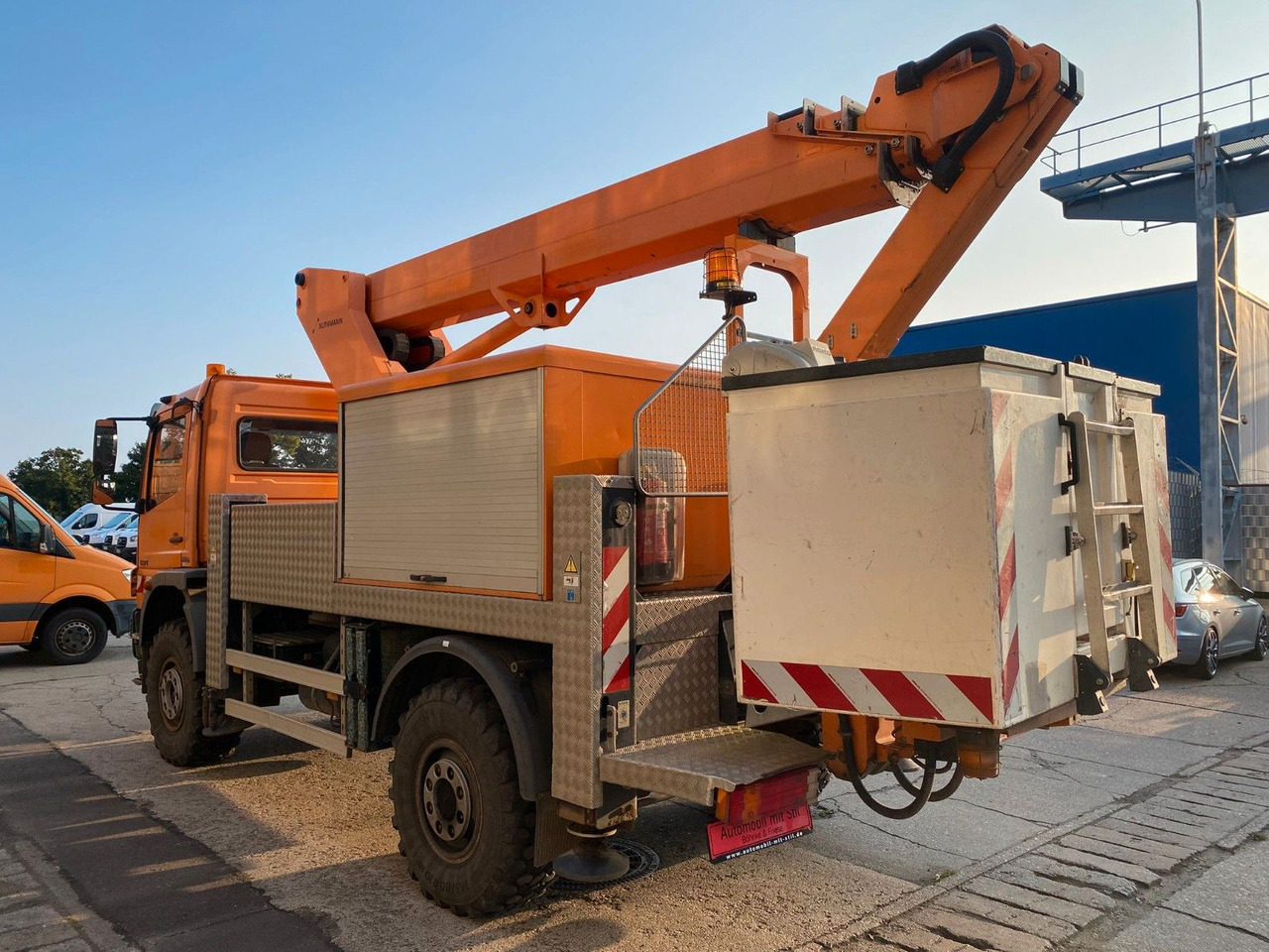 Mercedes-Benz ATEGO 4X4 1324 Hub Steiger Ruthmann T220 - Caminhão com plataforma aérea: foto 5 Mercedes-Benz ATEGO 4X4 1324 Hub Steiger Ruthmann T220 - Caminhão com plataforma aérea: foto 5