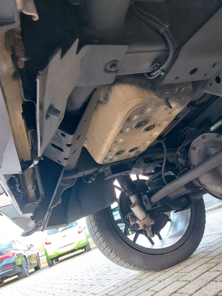 SUV Mercedes-Benz G 63 AMG G Station Massage Distronic 360° Nappa: foto 34