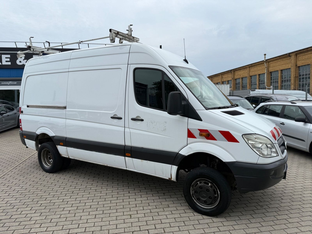 Mercedes-Benz Sprinter II Kasten 516 CDI 4X4 Allrad Standheiz. - Furgão de passageiros: foto 2 Mercedes-Benz Sprinter II Kasten 516 CDI 4X4 Allrad Standheiz. - Furgão de passageiros: foto 2