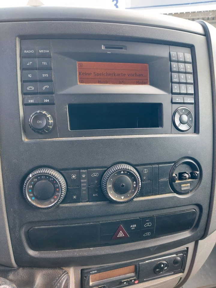 Furgão de passageiros Mercedes-Benz Sprinter II Kasten 516 CDI MAXI KLIMAA. STANDHEI: foto 17 Furgão de passageiros Mercedes-Benz Sprinter II Kasten 516 CDI MAXI KLIMAA. STANDHEI: foto 17