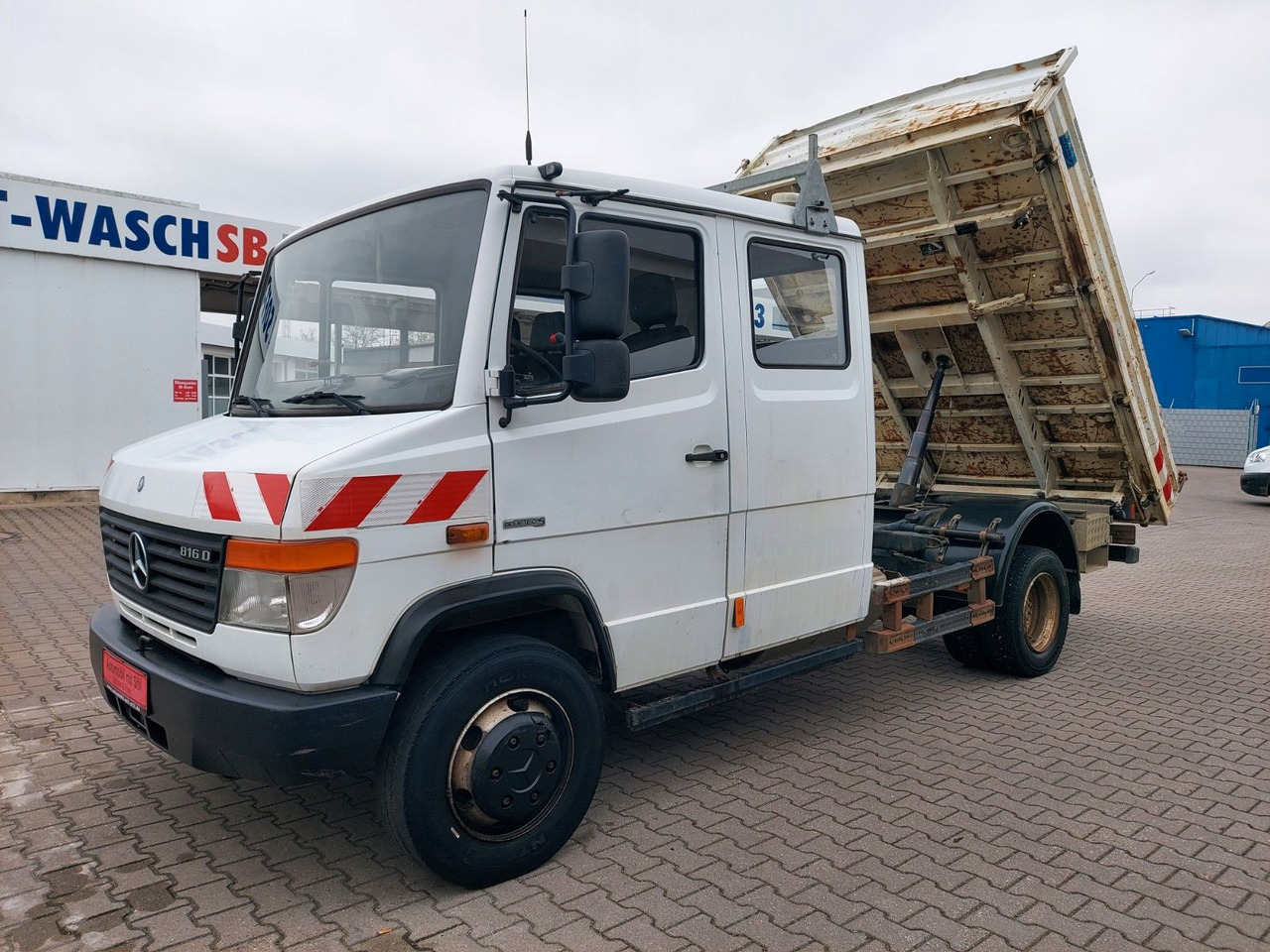 Mercedes-Benz VARIO 816D DOKA DREISEITEN KIPPER MEILLER - Carrinha basculante, Carrinha cabine dupla: foto 3 Mercedes-Benz VARIO 816D DOKA DREISEITEN KIPPER MEILLER - Carrinha basculante, Carrinha cabine dupla: foto 3