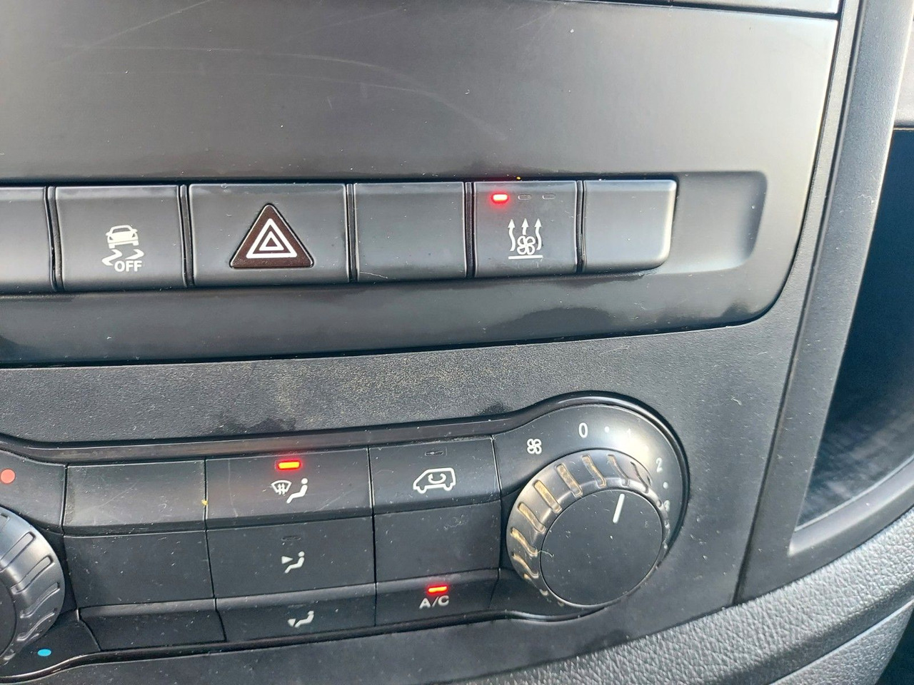 Mercedes-Benz Vito Kasten 114 CD Lang AHK STANDHEIZUNG KLIMA - Furgão de passageiros: foto 2 Mercedes-Benz Vito Kasten 114 CD Lang AHK STANDHEIZUNG KLIMA - Furgão de passageiros: foto 2