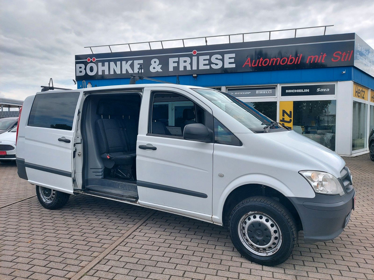 Mercedes-Benz Vito Mixto 4x4 116 extralang Automatik 5 Sitze - Furgão de passageiros: foto 1 Mercedes-Benz Vito Mixto 4x4 116 extralang Automatik 5 Sitze - Furgão de passageiros: foto 1