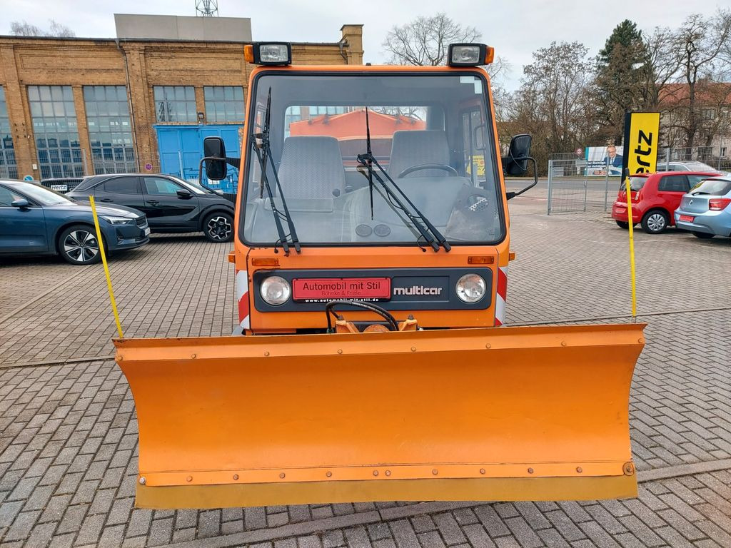 Multicar M26 4X4 WINTER DIENST STREUER + SCHILD ALLRAD - Carrinha basculante: foto 3 Multicar M26 4X4 WINTER DIENST STREUER + SCHILD ALLRAD - Carrinha basculante: foto 3