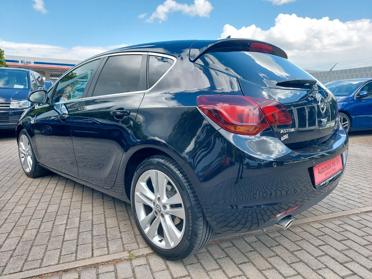 Opel Astra J Lim. 5-trg. Innovation Xenon Navi Sitzhe - Sedan: foto 5 Opel Astra J Lim. 5-trg. Innovation Xenon Navi Sitzhe - Sedan: foto 5