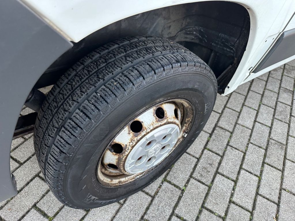 Peugeot Boxer Kasten L1H1 Komfort HDi 150 TÜV NEU KLIMA - Minibus, Furgão de passageiros: foto 5 Peugeot Boxer Kasten L1H1 Komfort HDi 150 TÜV NEU KLIMA - Minibus, Furgão de passageiros: foto 5