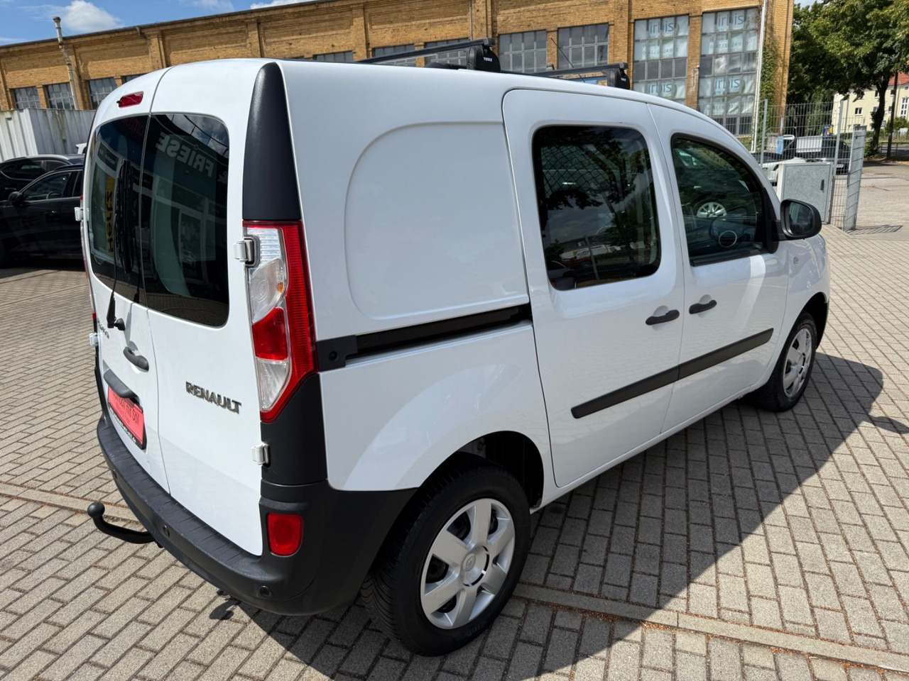 Renault Kangoo Rapid Extra Klima AHK DACHTRÄGER WORKER - Automóvel: foto 4 Renault Kangoo Rapid Extra Klima AHK DACHTRÄGER WORKER - Automóvel: foto 4