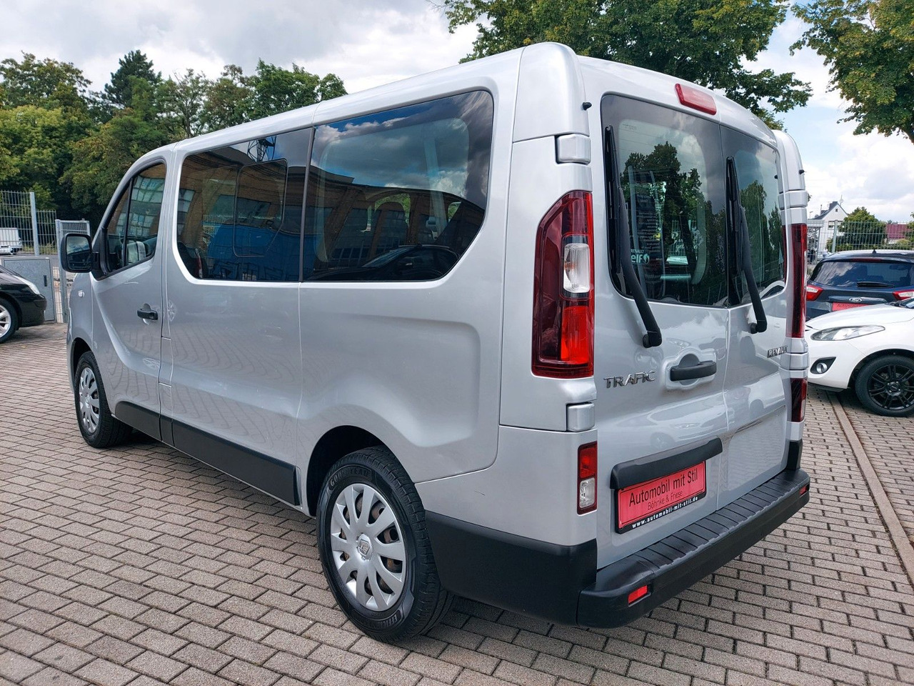 Renault Trafic Combi L1H1 2,7t Expression Klima - Furgão de passageiros: foto 5 Renault Trafic Combi L1H1 2,7t Expression Klima - Furgão de passageiros: foto 5