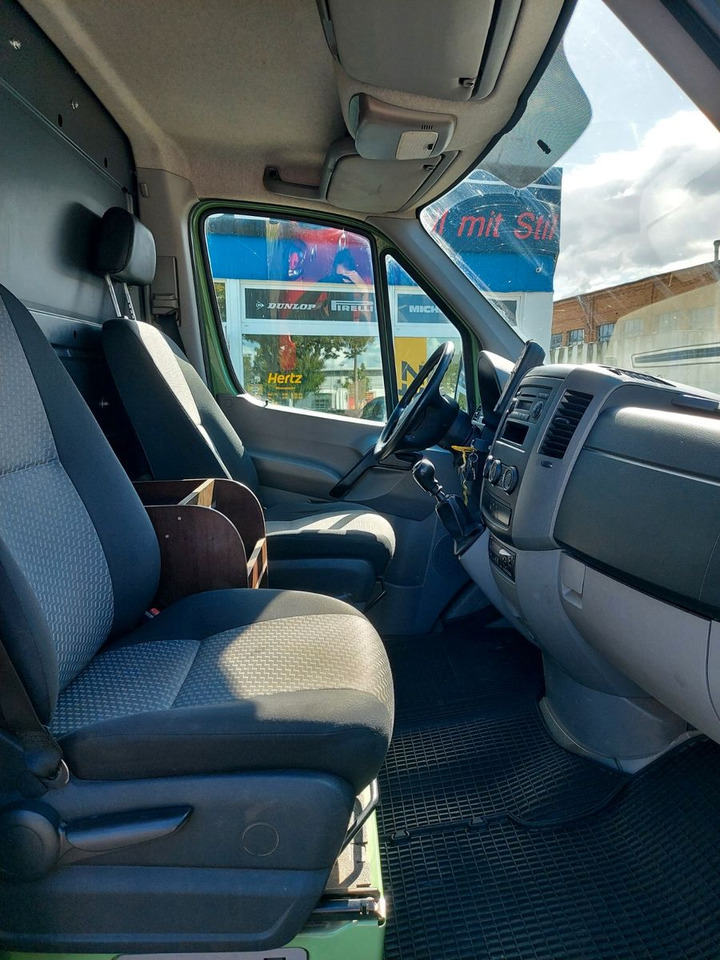 Furgão de passageiros Volkswagen Crafter Kasten 35 mittel L2H1 Klima Standheiz.: foto 18
