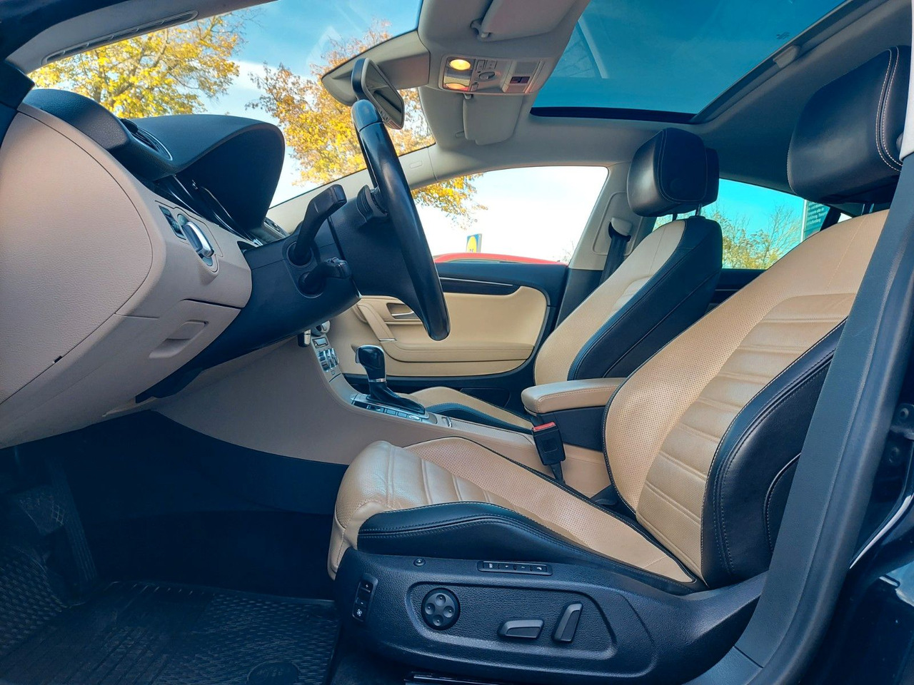 Sedan Volkswagen Passat CC DSG Sitzbelüftung ACC Radar Standheiz: foto 11