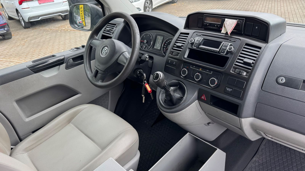 Volkswagen T5 Transporter Kasten-Kombi Lang 4Motion KLIMA - Furgão de passageiros: foto 4 Volkswagen T5 Transporter Kasten-Kombi Lang 4Motion KLIMA - Furgão de passageiros: foto 4