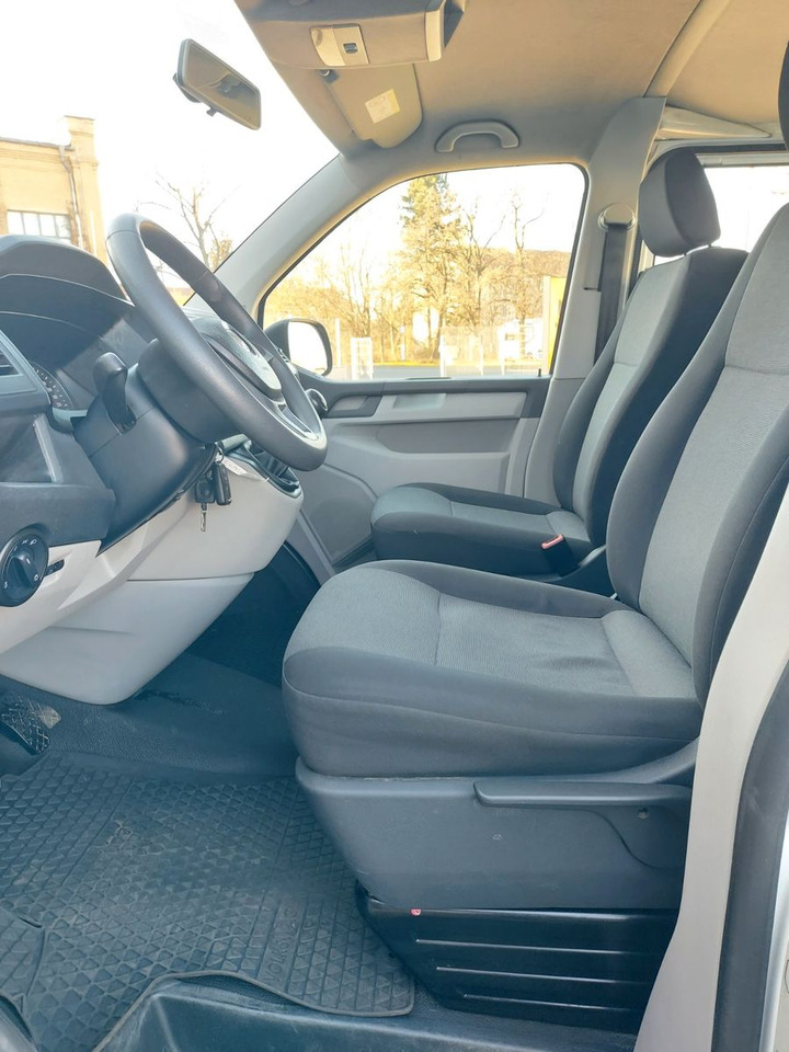 Locação financeira de Volkswagen T6 Kombi 4Motion 9 Sitzer KLIMA PDC AHK UVW. Volkswagen T6 Kombi 4Motion 9 Sitzer KLIMA PDC AHK UVW. Volkswagen T6 Kombi 4Motion 9 Sitzer KLIMA PDC AHK UVW. Volkswagen T6 Kombi 4Motion 9 Sitzer KLIMA PDC AHK UVW.: foto 12