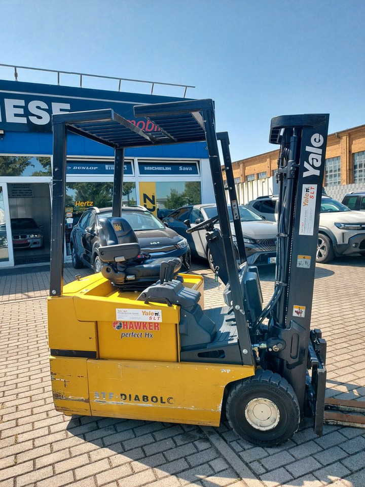 Yale Stapler ERP16ATF E1980 48Volt 1550kg - Empilhador elétrico: foto 5 Yale Stapler ERP16ATF E1980 48Volt 1550kg - Empilhador elétrico: foto 5