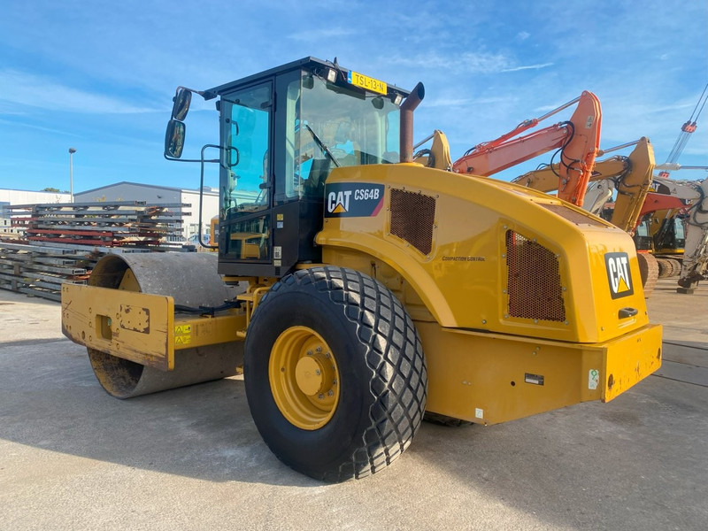 Caterpillar CS64B NVT - Rolo: foto 1 Caterpillar CS64B NVT - Rolo: foto 1