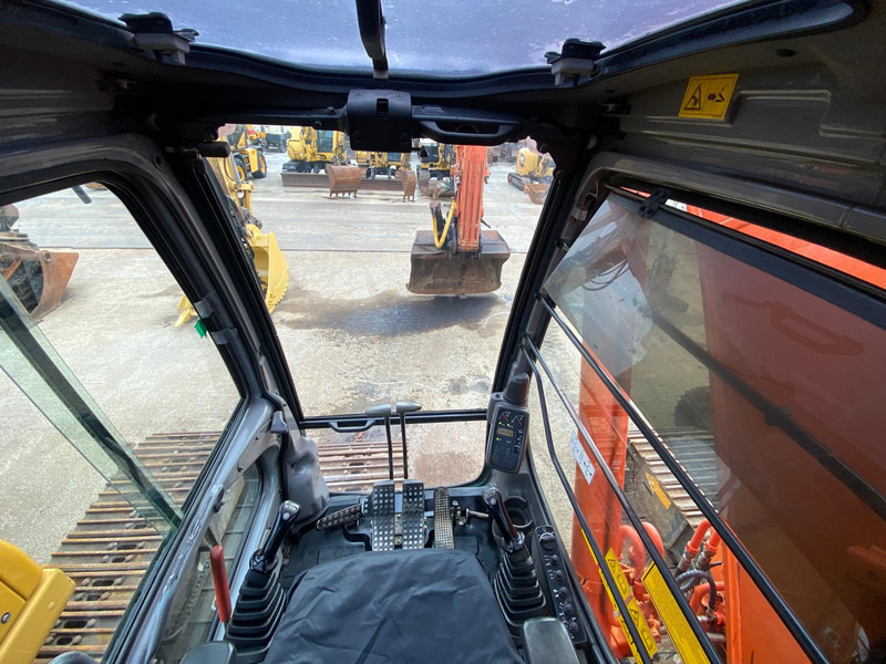 Escavadora de rastos Hitachi ZX 225 USRLC NVT: foto 11